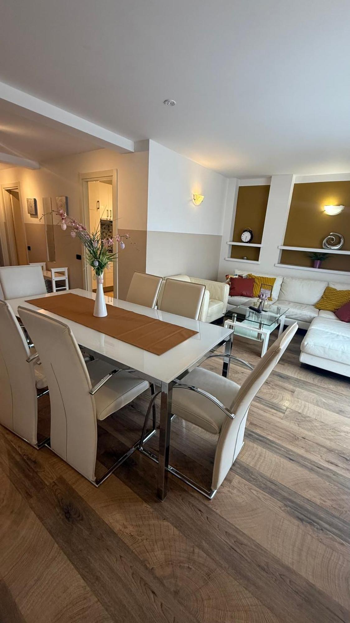 Apartment 3bdr Penthouse With Terrace&ac