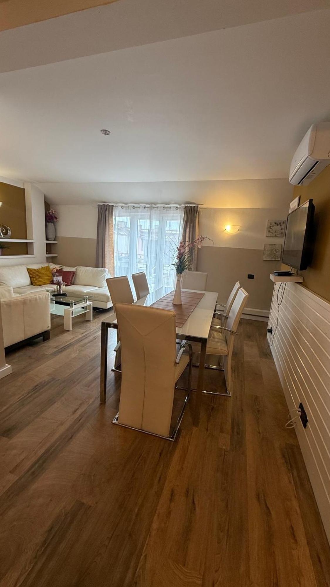 3bdr Penthouse With Terrace&ac Apartment Prag