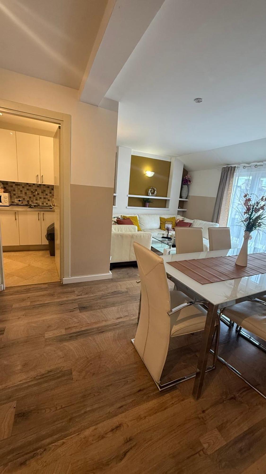 3bdr Penthouse With Terrace&ac Apartmán